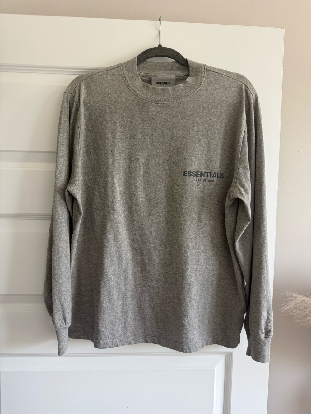Fear of God ESSENTIALS Long-Sleeve Crewneck Shirt - Gray